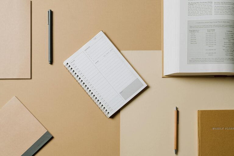 Beginner Guide to Bullet Journaling: Organize Your Life Creatively